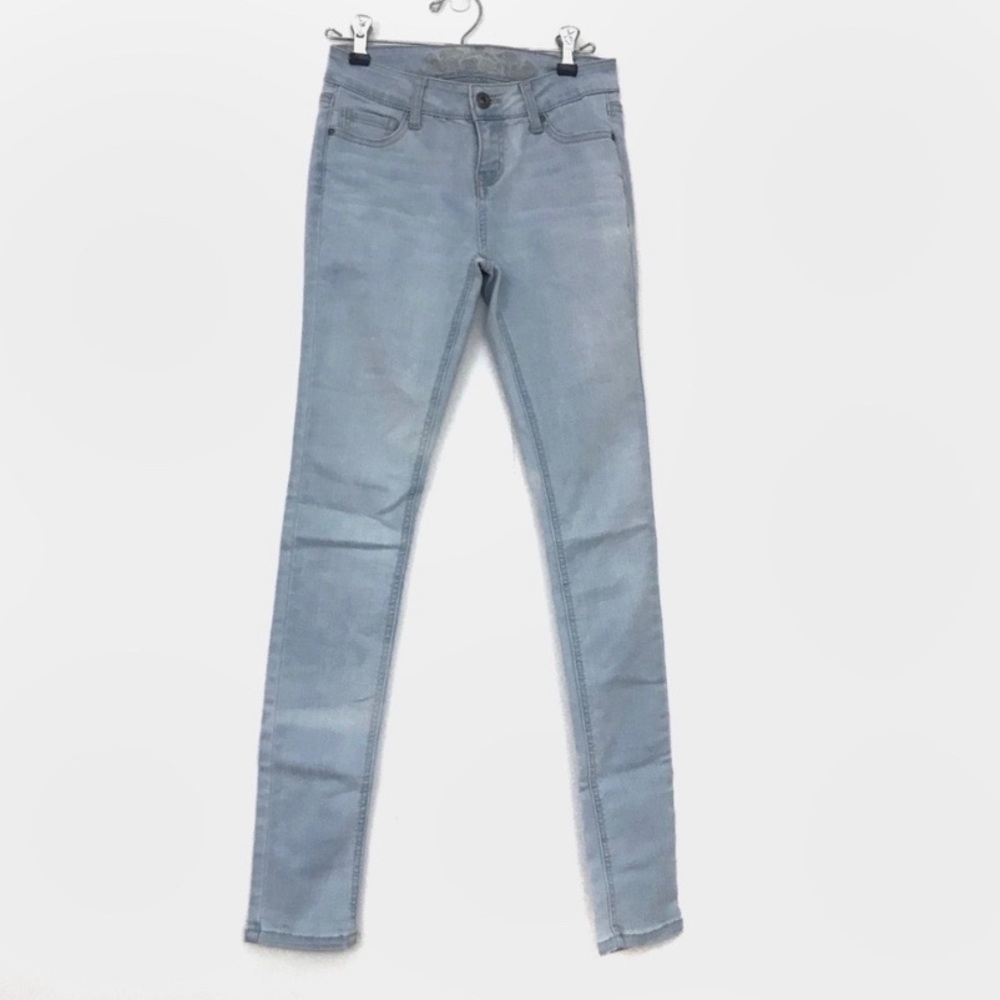 light wash jeans size 3